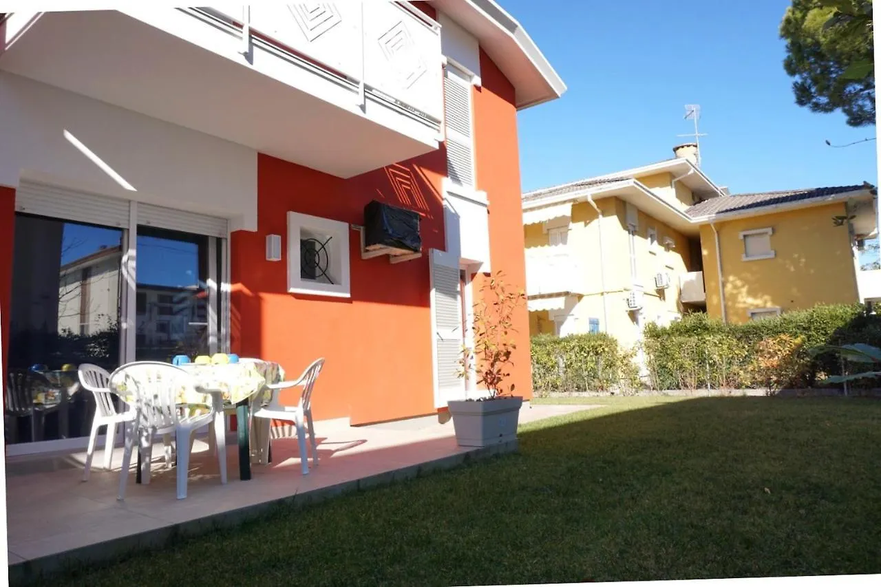 Flat With A Private Garden Next To The Sea Apartment Porto Santa Margherita di Caorle