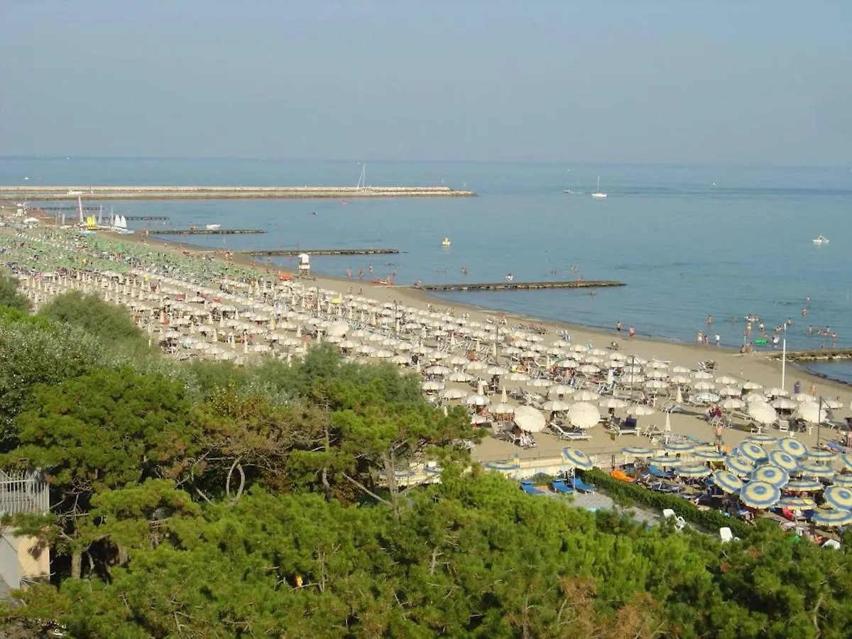 Flat With A Private Garden Next To The Sea Apartment Porto Santa Margherita di Caorle