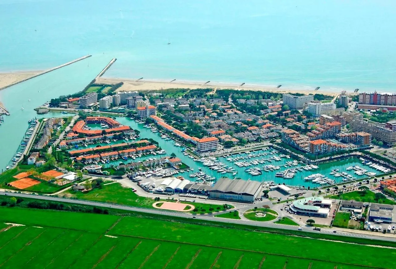 Flat With A Private Garden Next To The Sea Apartment Porto Santa Margherita di Caorle Italy